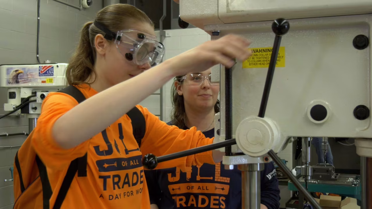 ‘Jill of All Trades’ event at Northern College's Timmins Campus brings in more than 100 young women to learn about skilled trades opportunities. (Lydia Chubak/CTV News Northern Ontario)